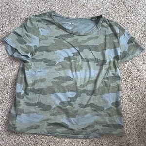 American Eagle camo shirt